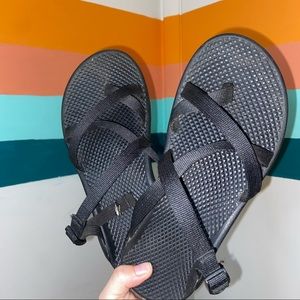 Black Thin Single Strap Chacos Backless size W7